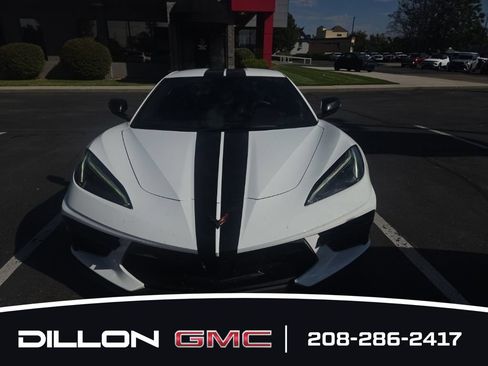 Used 2021 Chevrolet Corvette Stingray Coupe w/ Z51 Performance Package RWD image 6