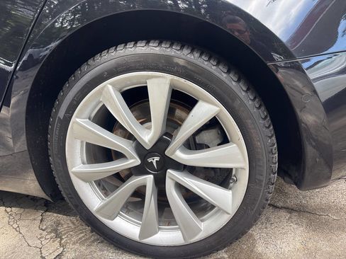 Used 2018 Tesla Model 3 Long Range AWD/4WD image 14