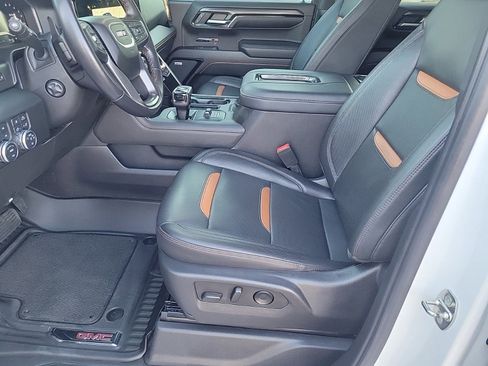 Used 2022 GMC Sierra 1500 AT4 image 13