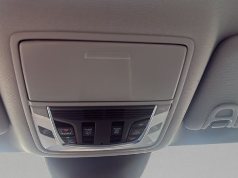 Used 2023 Acura MDX FWD w/ Technology Package image 23
