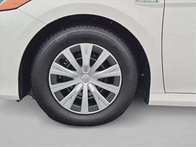 Used 2018 Toyota Camry LE FWD image 22