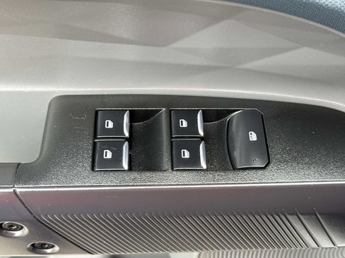 Used 2023 Ford Maverick XL image 19