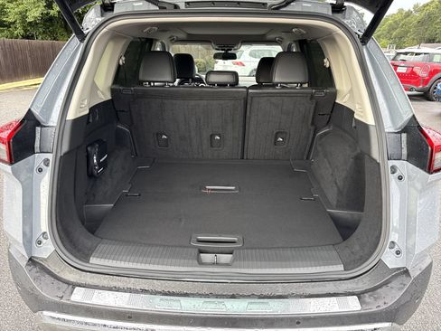 Used 2023 Nissan Rogue Platinum w/ Platinum Premium Package FWD image 32