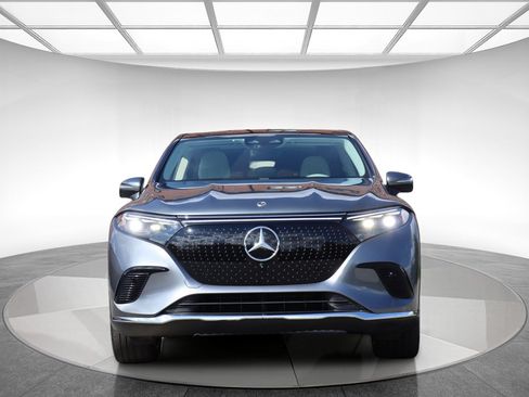 Used 2023 Mercedes-Benz EQS 450+ SUV image 2