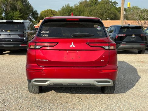 Used 2022 Mitsubishi Outlander SE FWD image 11
