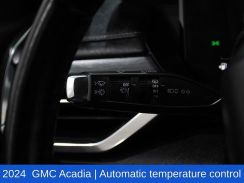 Used 2024 GMC Acadia Elevation FWD image 10