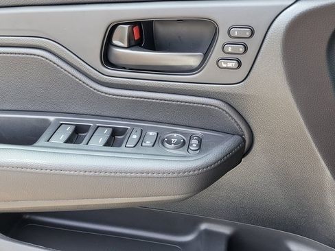 Used 2024 Honda Odyssey EX-L image 21