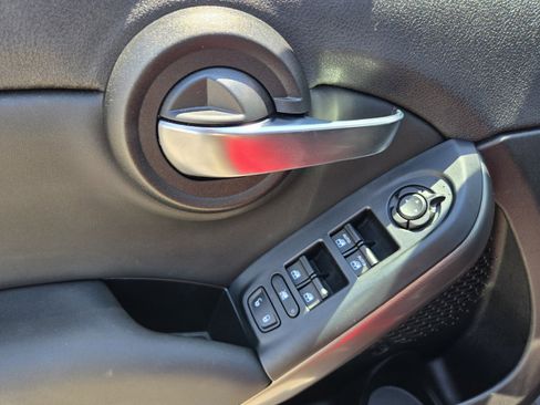 Used 2023 FIAT 500X Pop w/ Comfort Group image 16