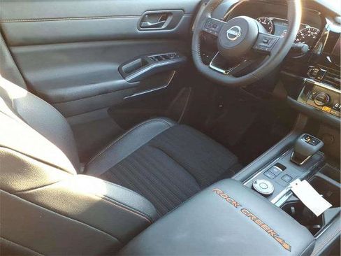 Certified 2025 Nissan Pathfinder Rock Creek image 9