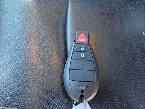 Used 2018 RAM 1500 Classic SLT image 29