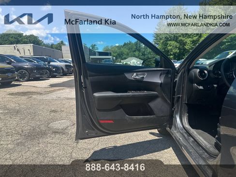 Used 2024 Kia Forte LXS FWD image 11