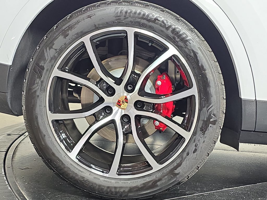 Certified 2026 Porsche Cayenne S AWD/4WD image 29