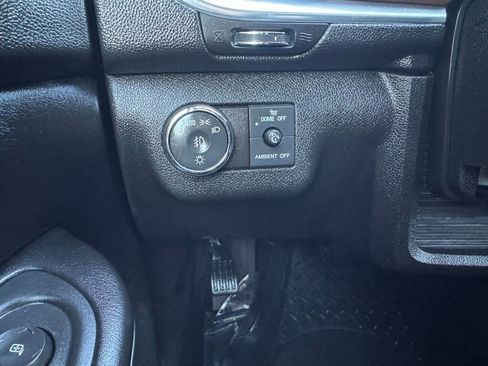 Used 2016 Chevrolet Traverse LT AWD/4WD image 33
