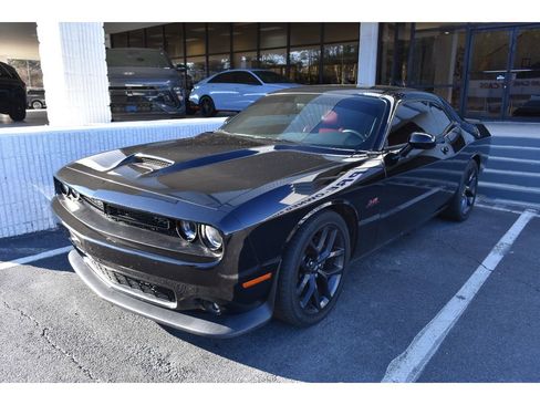 Used 2020 Dodge Challenger R/T w/ Blacktop Package image 1