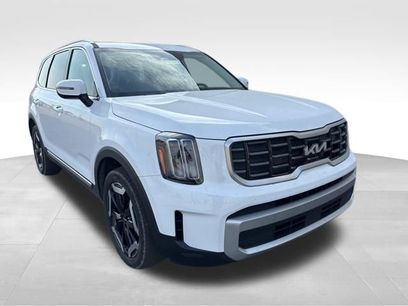Certified 2024 Kia Telluride S w/ S Sunroof Package