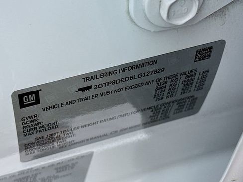 Used 2020 GMC Sierra 1500 SLT image 32