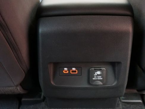 Used 2025 Nissan Frontier SV w/ SV Convenience Package AWD/4WD image 38