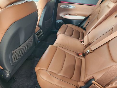 New 2026 Genesis GV70 2.5T Advanced w/ G1 Accessory Package image 21