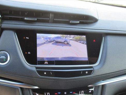 Certified 2025 Cadillac XT5 Premium Luxury image 24