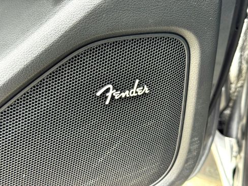 Used 2024 Nissan Frontier SL w/ Technology Package image 15