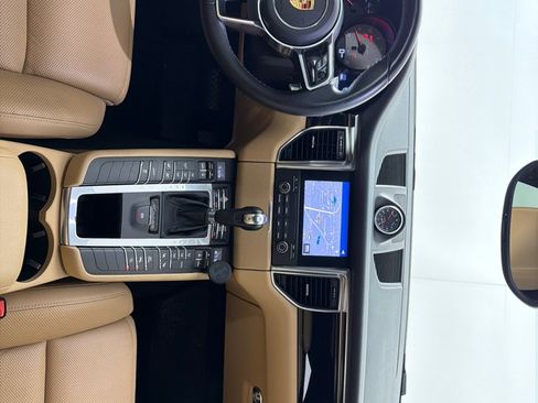 Used 2018 Porsche Macan S w/ Premium Package Plus AWD/4WD image 28