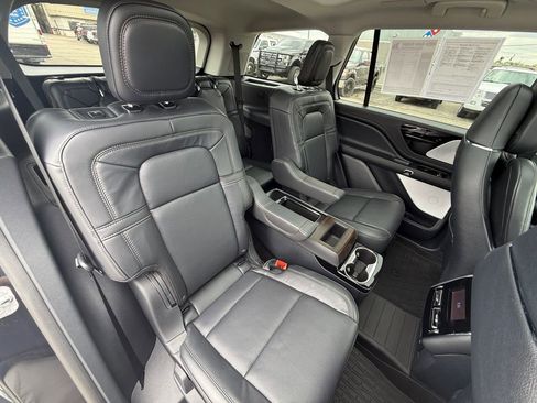 Used 2025 Lincoln Aviator Reserve w/ Equipment Group 201A AWD/4WD image 33
