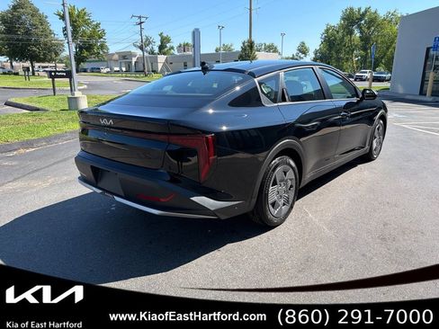 New 2026 Kia K4 FWD image 8