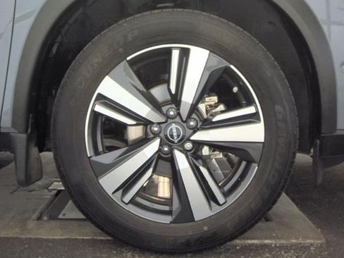 Used 2023 Nissan Rogue Platinum w/ Platinum Premium Package FWD image 15