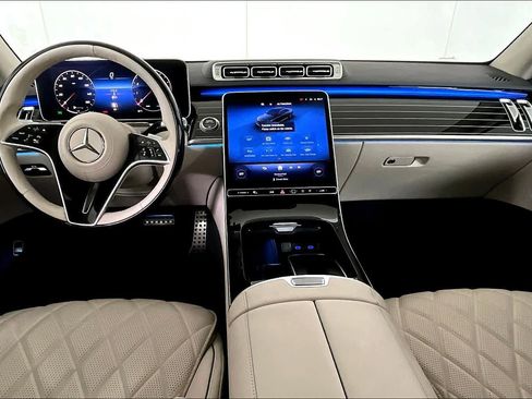 Used 2025 Mercedes-Benz S 580 4MATIC Sedan image 16
