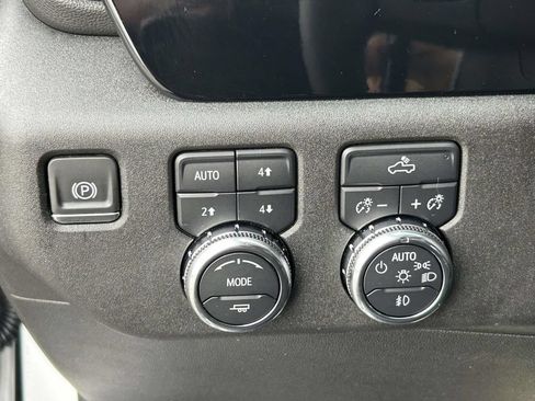 Used 2024 GMC Sierra 1500 Elevation w/ X31 Off-Road Package AWD/4WD image 26