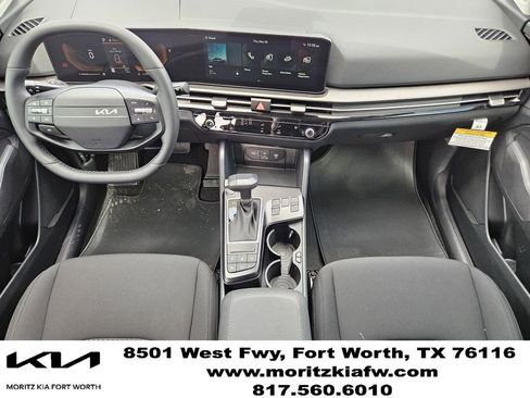 New 2026 Kia Sportage LX FWD image 18