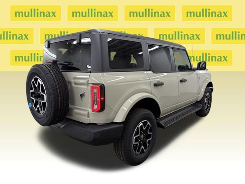 New 2026 Ford Bronco Outer Banks image 2