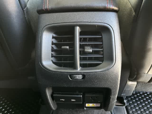Used 2019 Jeep Cherokee Trailhawk w/ Comfort/Convenience Group AWD/4WD image 19