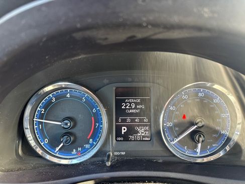 Used 2017 Toyota Corolla L image 15