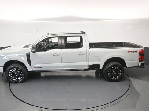 Used 2026 Ford F350 Platinum w/ FX4 Off-Road Package AWD/4WD image 64