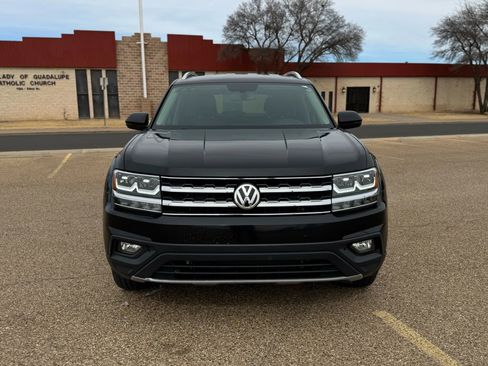Used 2019 Volkswagen Atlas SE w/ Towing Package FWD image 2