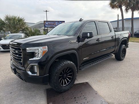 Used 2021 GMC Sierra 1500 AT4 w/ AT4 Premium Package image 2