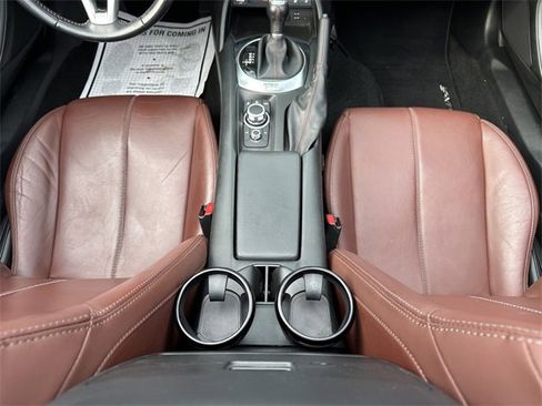 Used 2019 MAZDA MX-5 Miata RF Grand Touring image 20