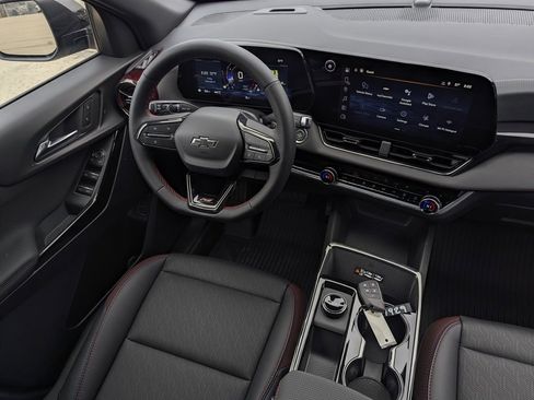 New 2026 Chevrolet Equinox RS w/ LPO, Floor Liner Package image 17