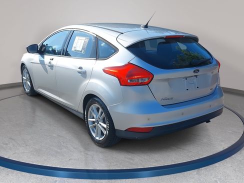 Used 2016 Ford Focus SE w/ Reverse Sensing Package FWD image 7