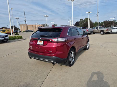 Used 2015 Ford Edge Titanium w/ Equipment Group 301A FWD image 4