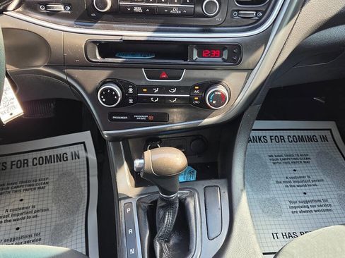 Used 2015 Kia Optima LX FWD image 9