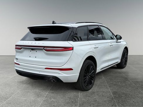 Used 2023 Lincoln Corsair Reserve w/ Equipment Group 201A image 5