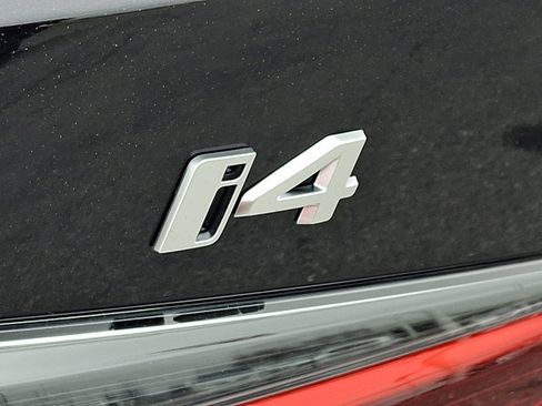 New 2026 BMW i4 xDrive40i image 20