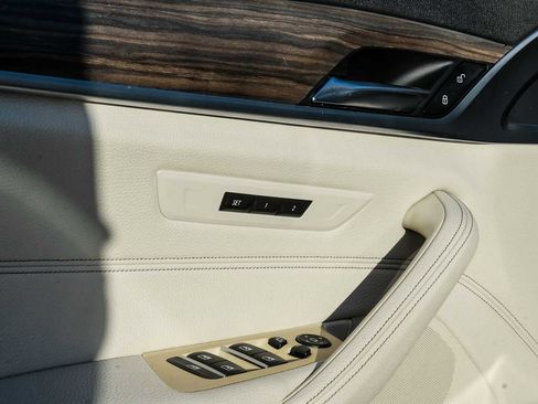 Used 2018 BMW 530i 530i w/ Premium Package image 41