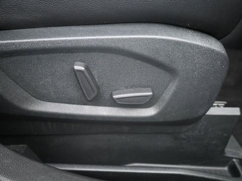 Used 2022 Ford Edge Titanium AWD/4WD image 20