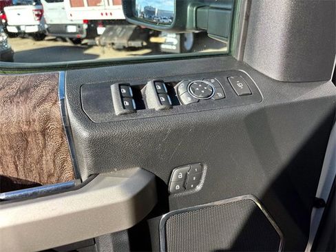 Used 2019 Ford F250 Lariat w/ Lariat Ultimate Package image 17