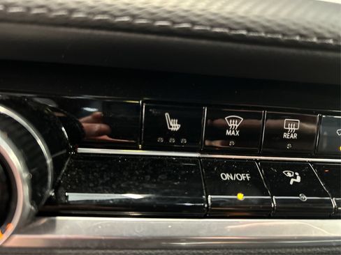 Used 2026 Chevrolet Equinox LT FWD image 31