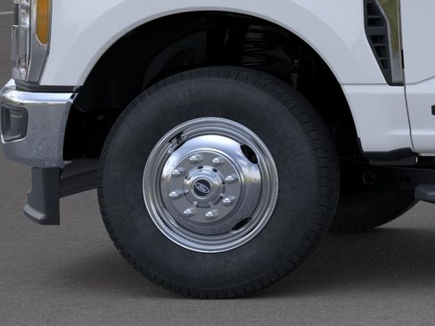New 2026 Ford F350 XL w/ XL Chrome Package AWD/4WD image 19