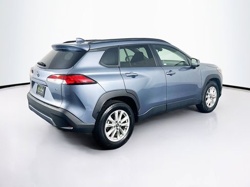 Used 2024 Toyota Corolla Cross LE image 9